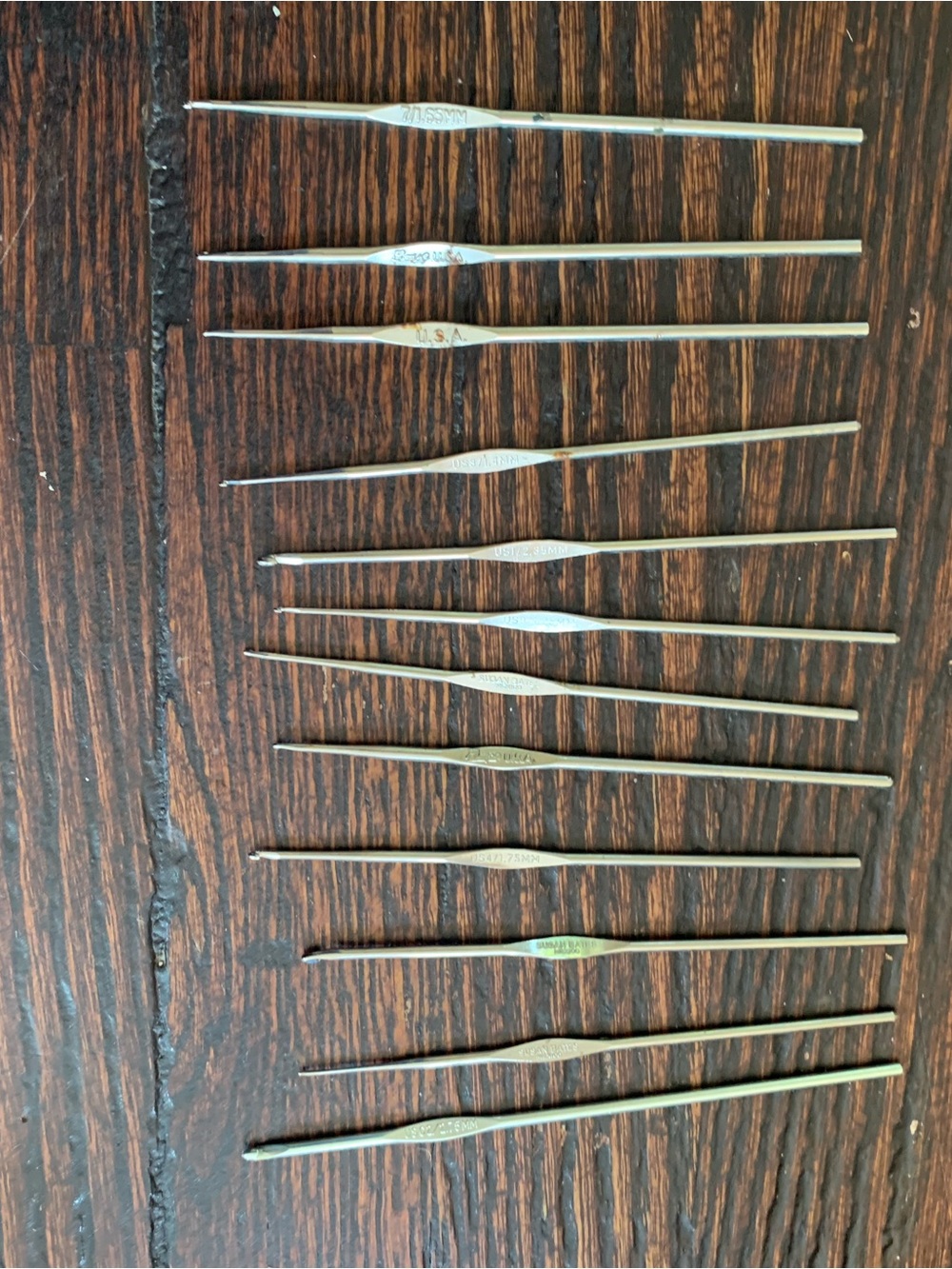 Vintage Steel Crochet Hooks Lot – Assorted Sizes USA & Metric (12 Pcs)